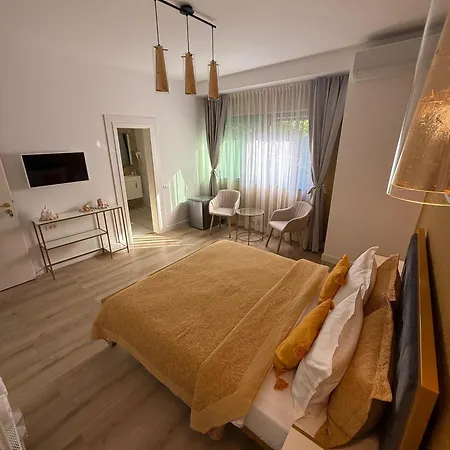 Nian Boutique 4*